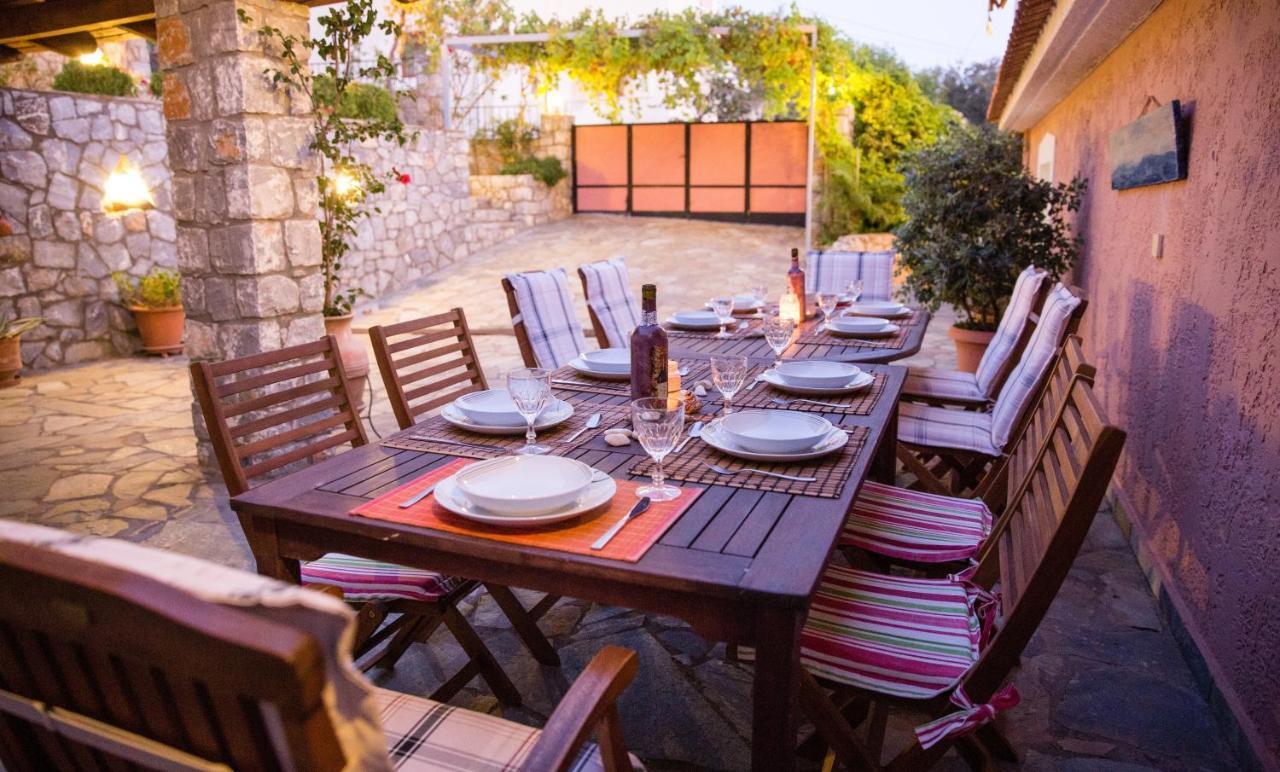 Dryades Villa Armenoi  Exterior photo